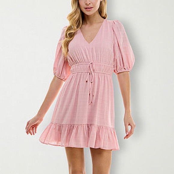 City Triangles Dresses & Skirts - Nwt City Triangle Womens Short Sleeve Fit + Flare Dress